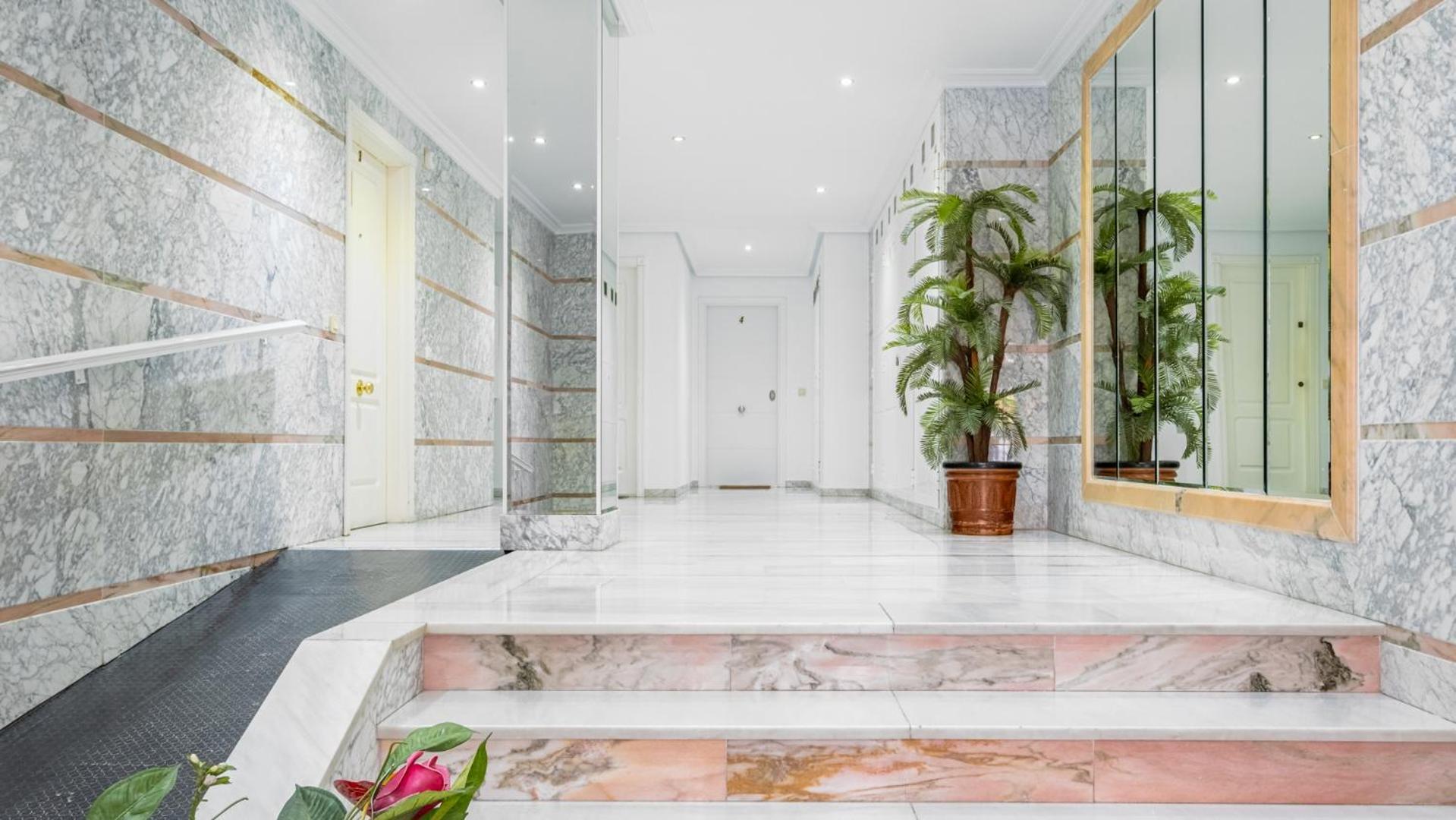 Apartamento Centrico Con Garaje Торевьиа Экстерьер фото